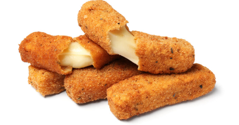 Cheese Curds vs. Mozzarella Sticks