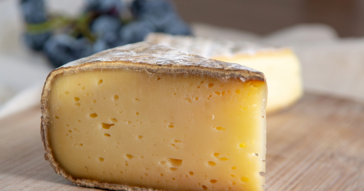 Low-Fat Vs. Full-Fat Cheese